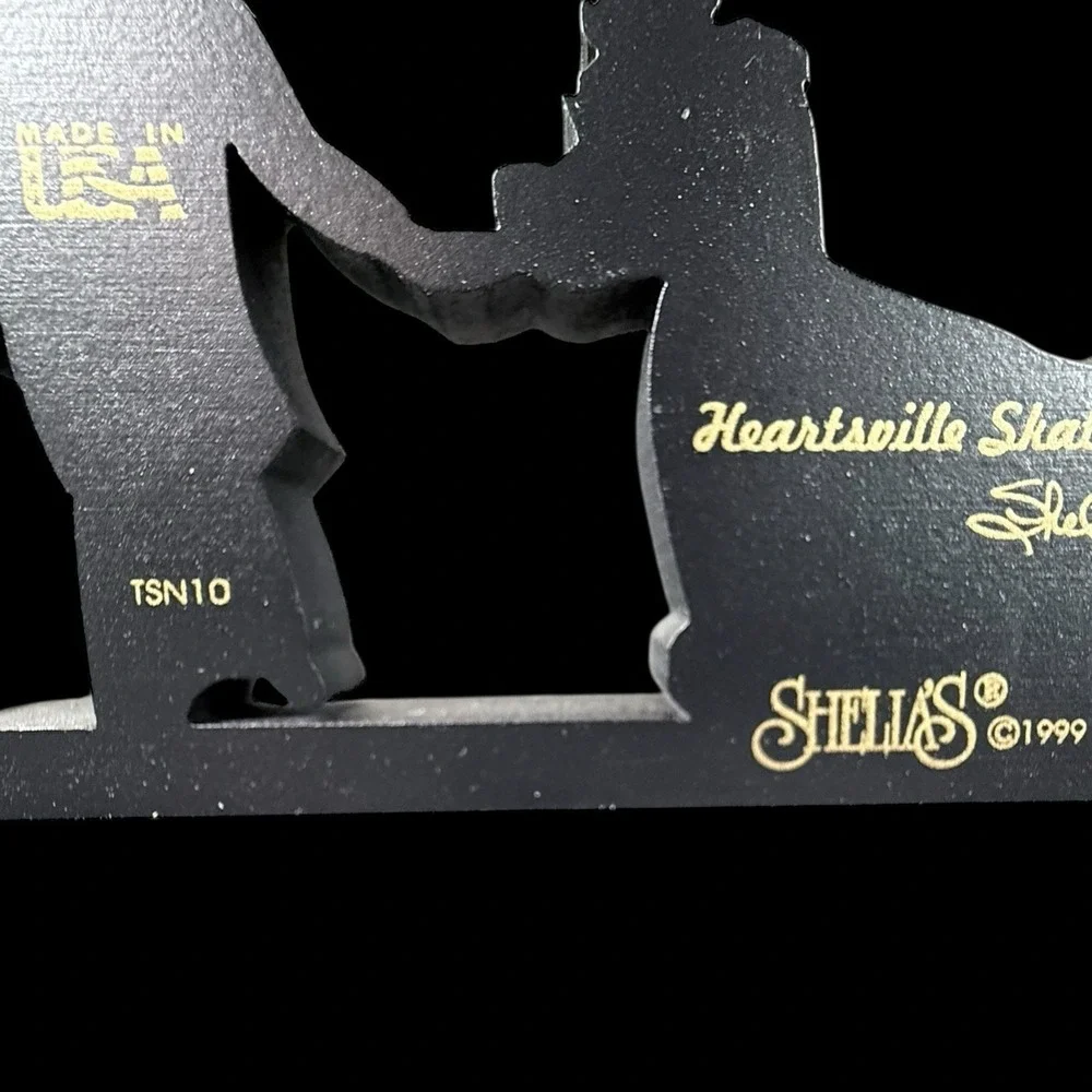 Heartsville Skaters Shelia's Shelf Sitter 1999‎ with box